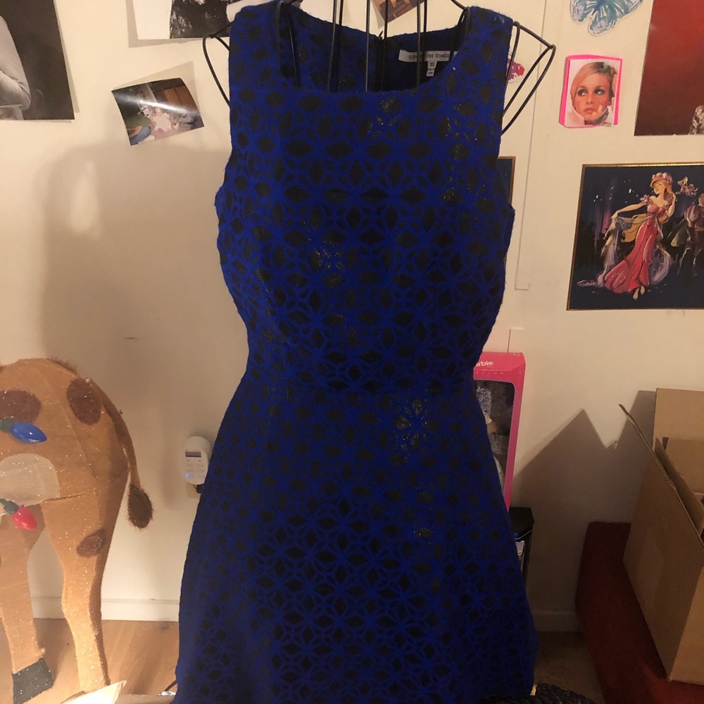 Beautiful royal blue abstract dress 💙